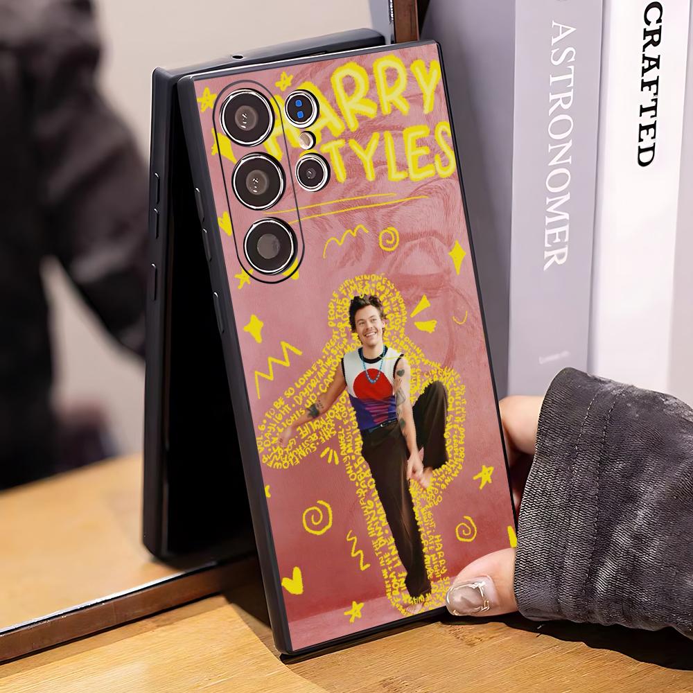 Singer H-Harry Styles Hot Phon - огляд і ціна Samsung Galaxy S25